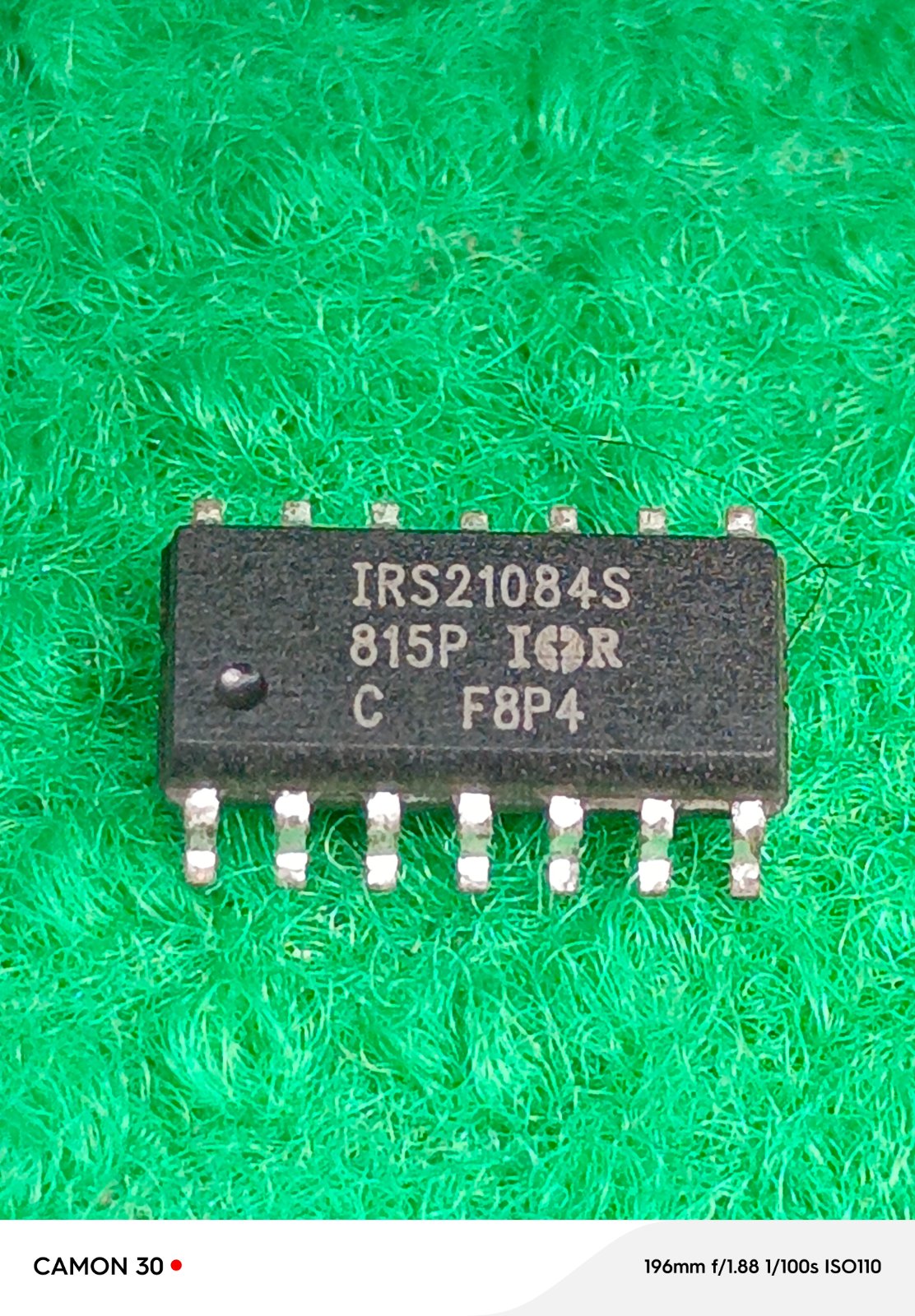 IR21084S